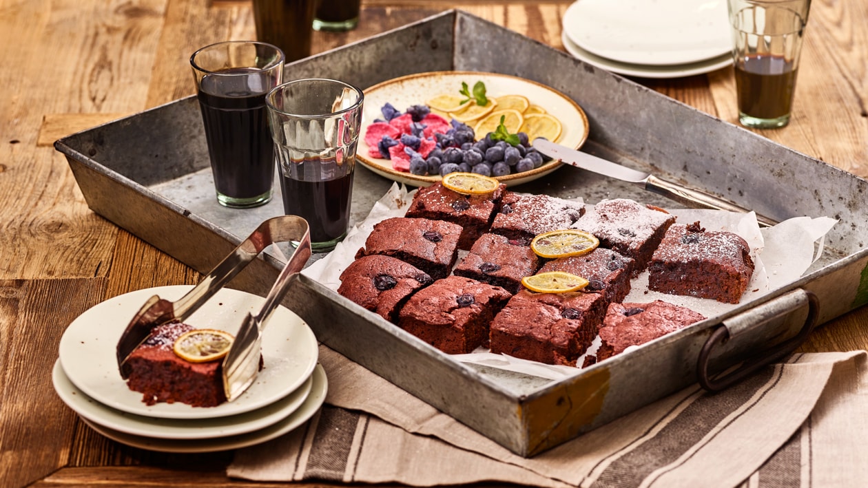 Brownie aux betteraves rouges et myrtilles