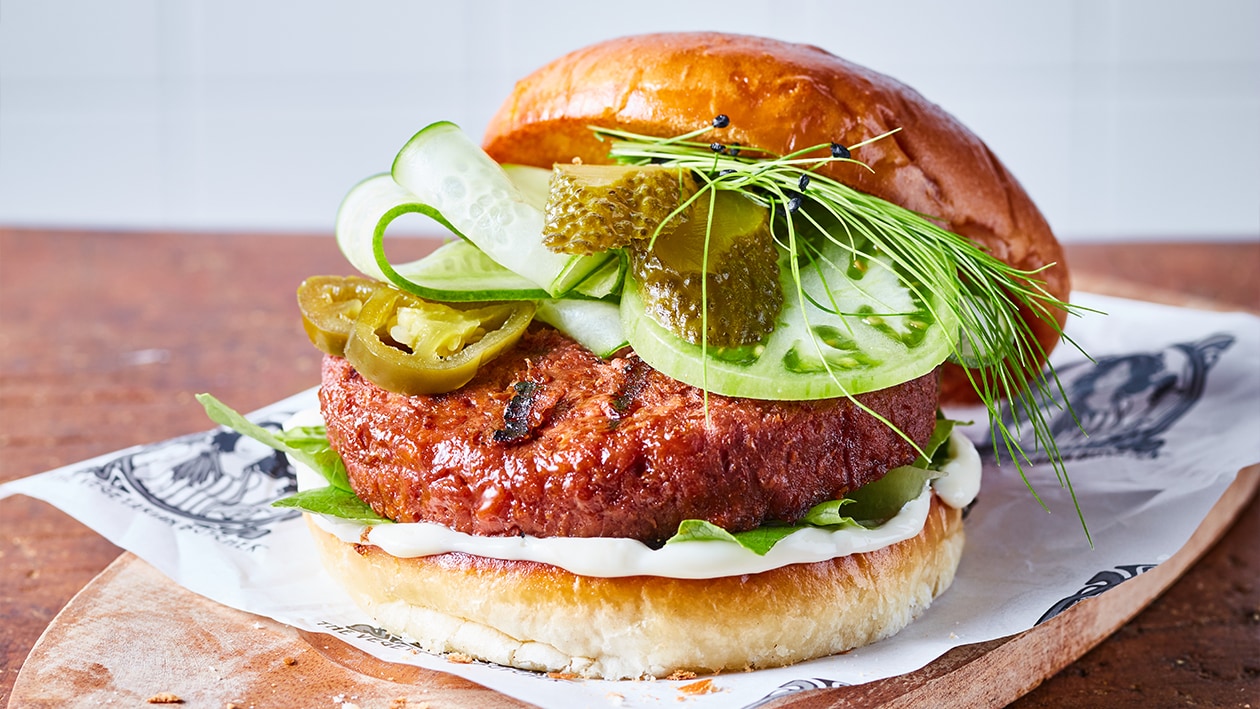 Le burger grillé premium du boucher végétarien Le burger grillé premium du boucher végétarien