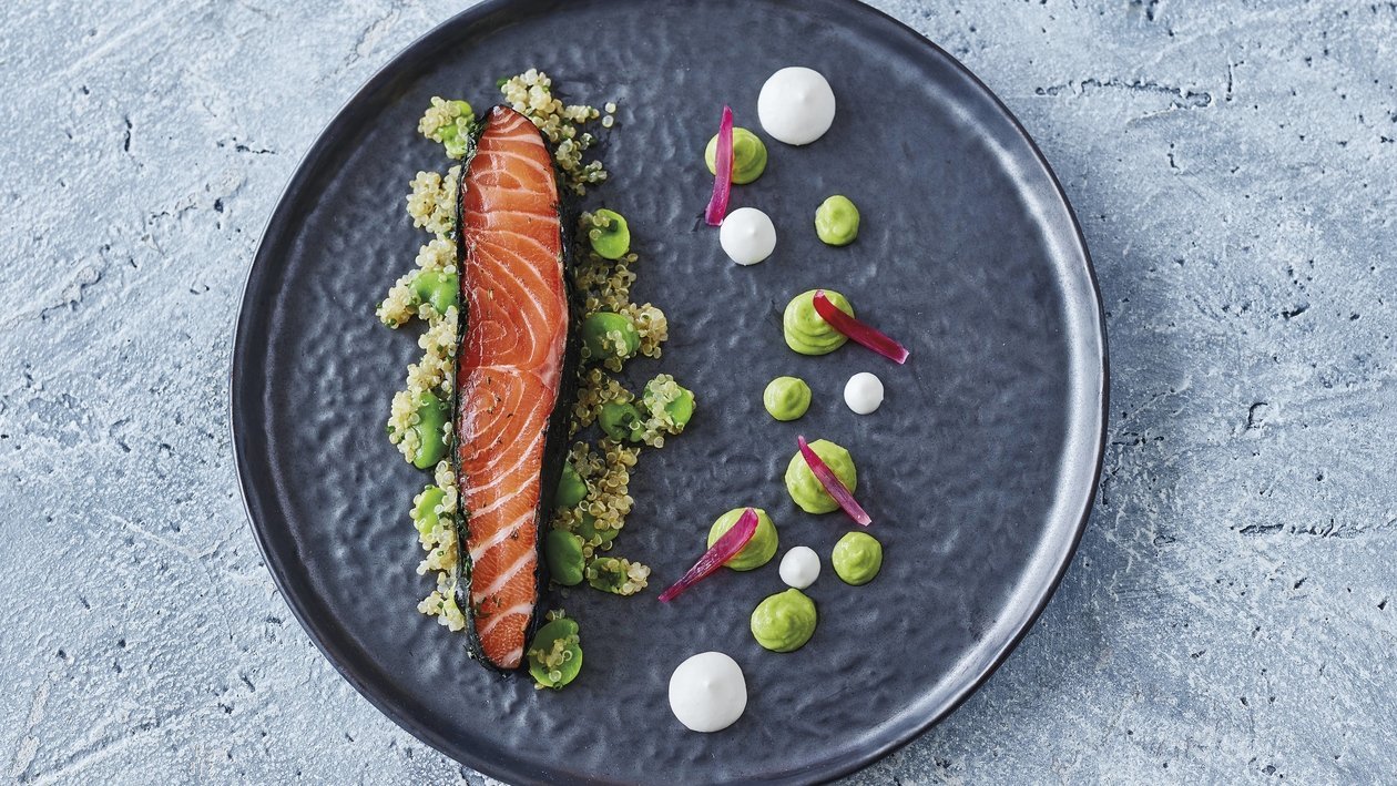 Marinierter Lachs mit Quinoa Salat Marinierter Lachs mit Quinoa Salat
