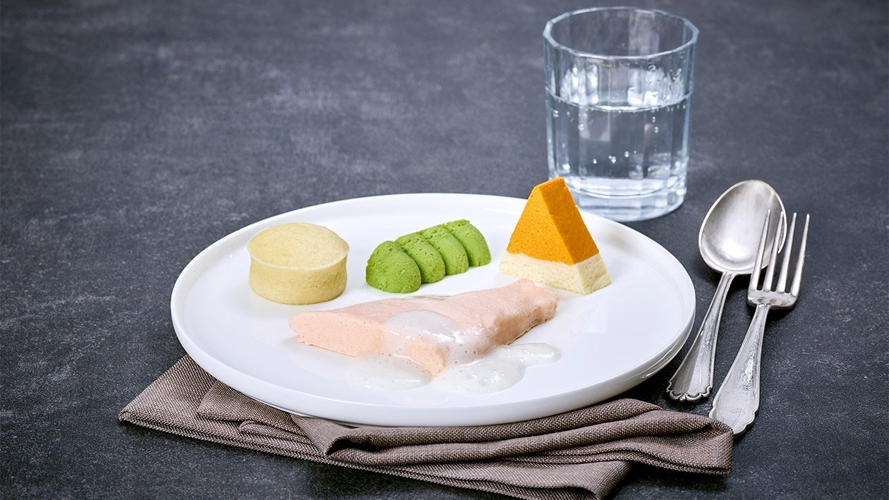 Saumon en purée en avec sauce citron