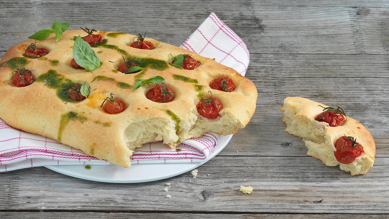 Focaccia de pommes de terre aux tomates-cerises Focaccia de pommes de terre aux tomates-cerises
