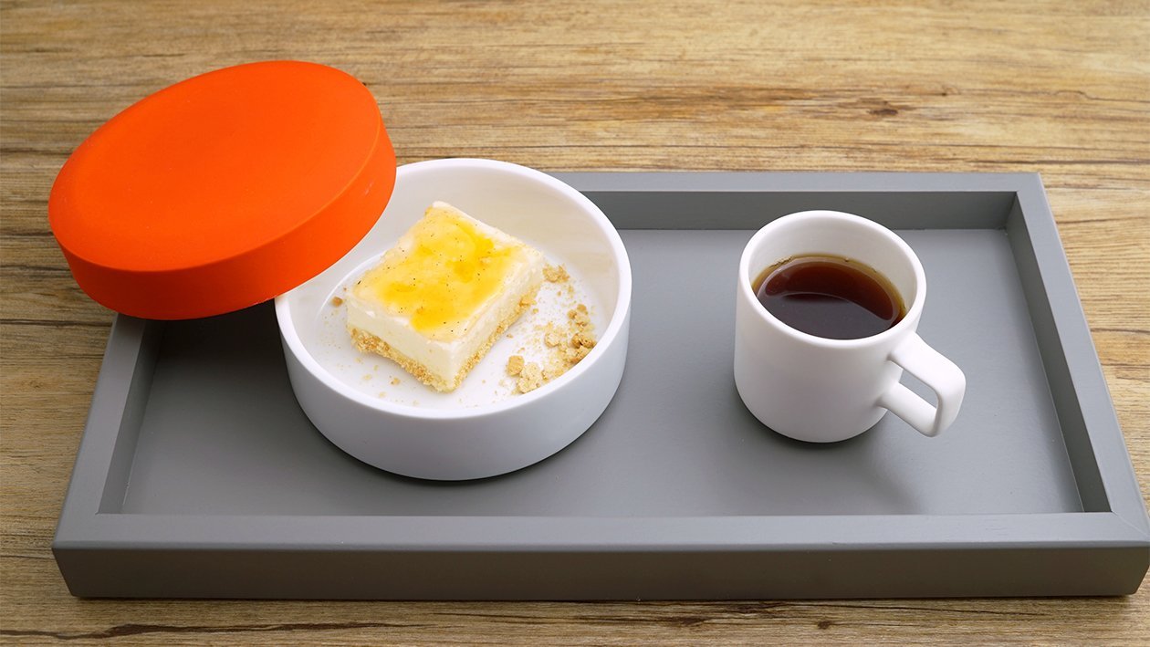 Lemon Coconut Cheesecake mit Tee Caramel Lemon Coconut Cheesecake mit Tee Caramel