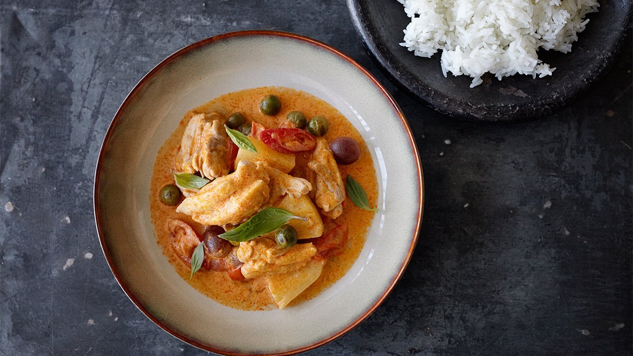 Poulet au curry rouge à la mode thaï Poulet au curry rouge à la mode thaï
