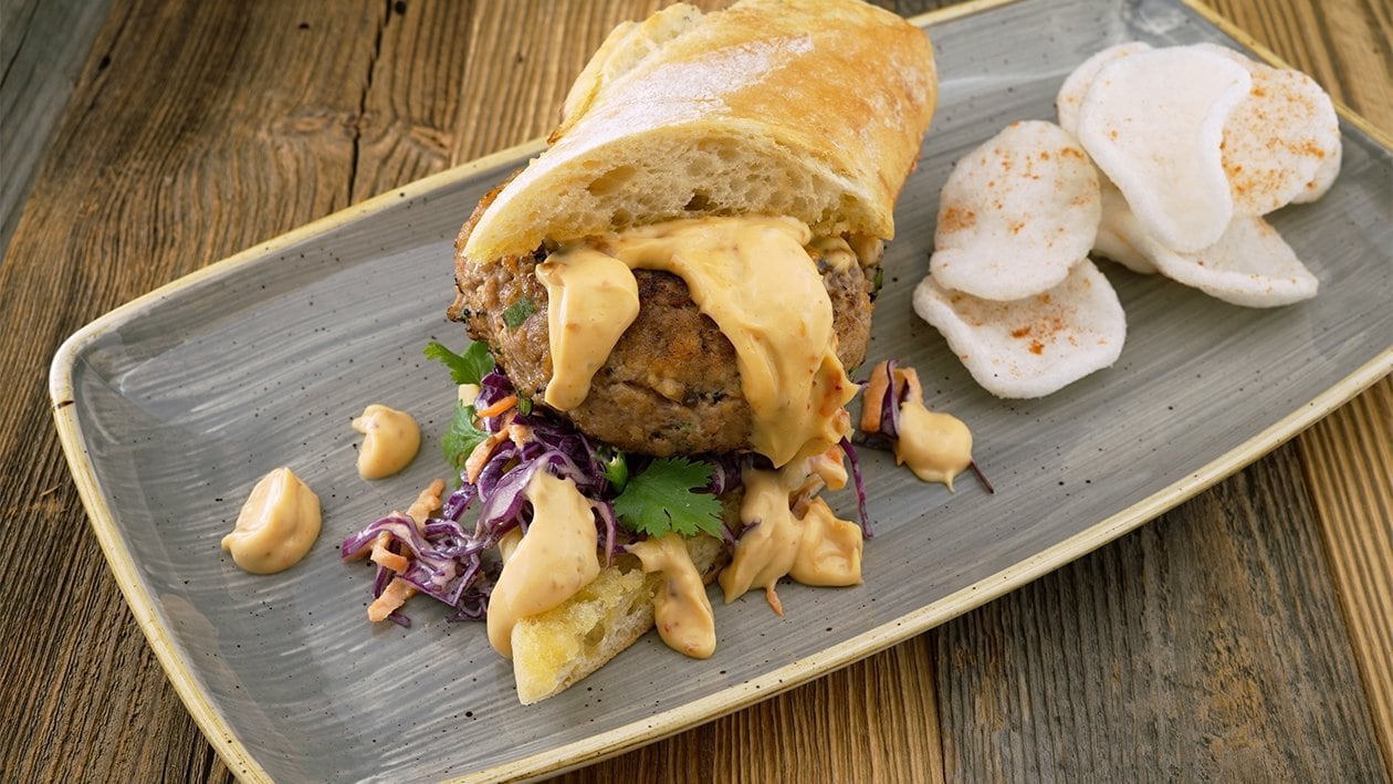Thai Pork Burger mit rotem Coleslaw Thai Pork Burger mit rotem Coleslaw