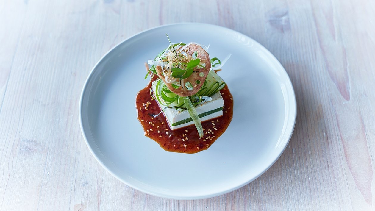 Tofu et salade de concombres