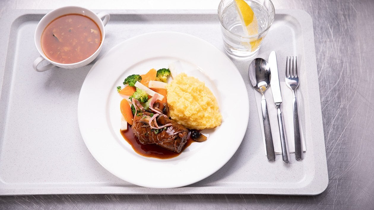 Paupiettes de boeuf, polenta et jardinière de légumes, pour grandes quantités