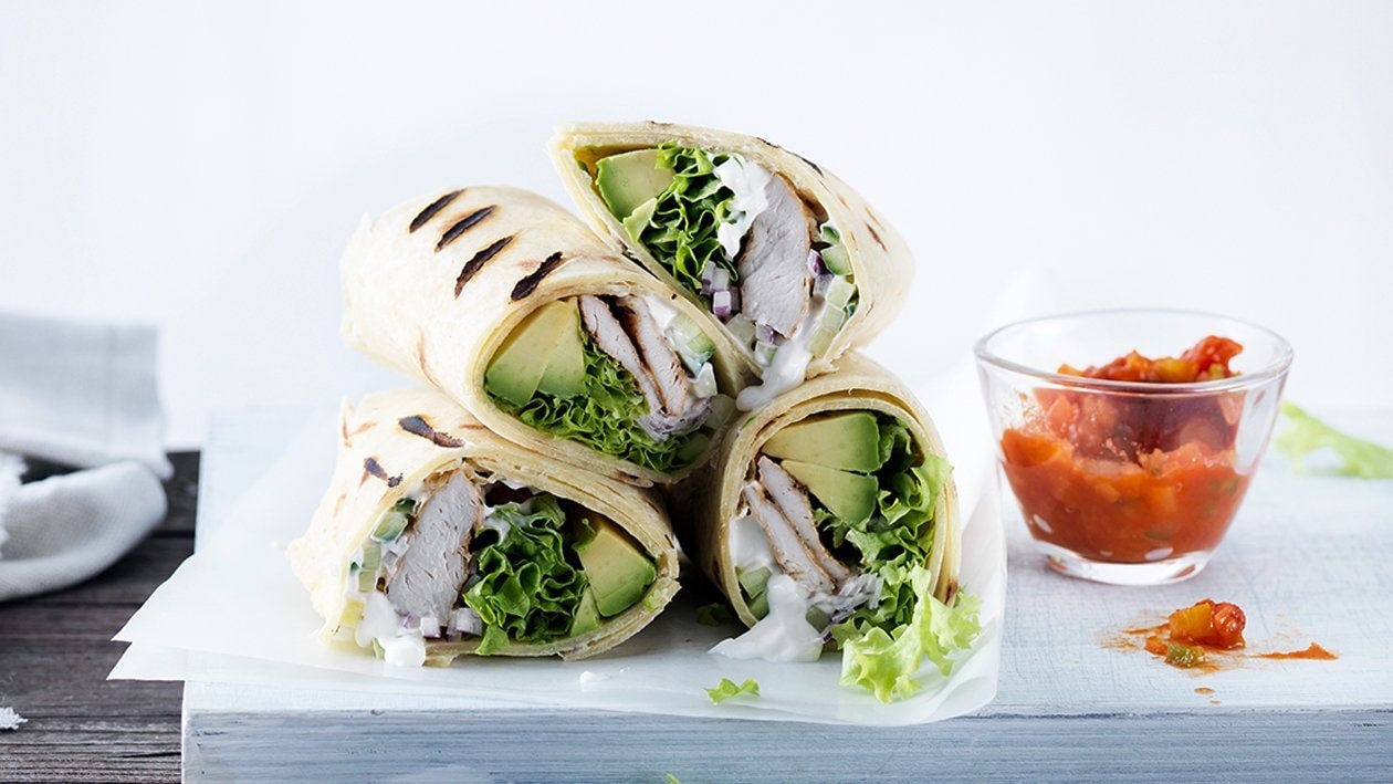 Grillierter Poulet-Wrap mit Avocado Grillierter Poulet-Wrap mit Avocado