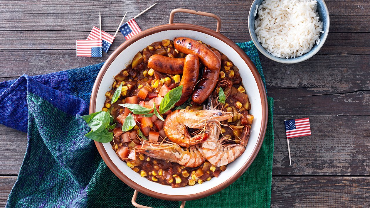 Gumbo aux crevettes géantes et saucisses piquantes Gumbo aux crevettes géantes et saucisses piquantes