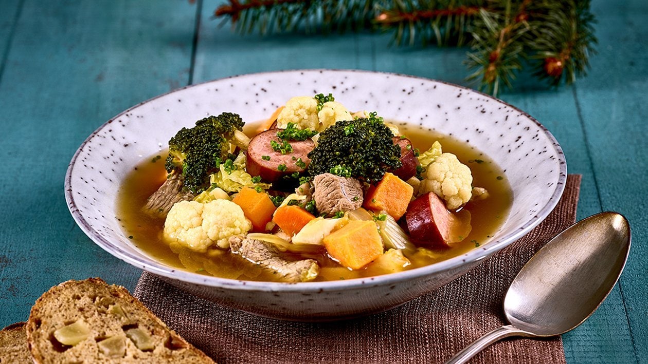 Pot-au-feu de courge et patates douces, saucisse maison et épaule de sanglier