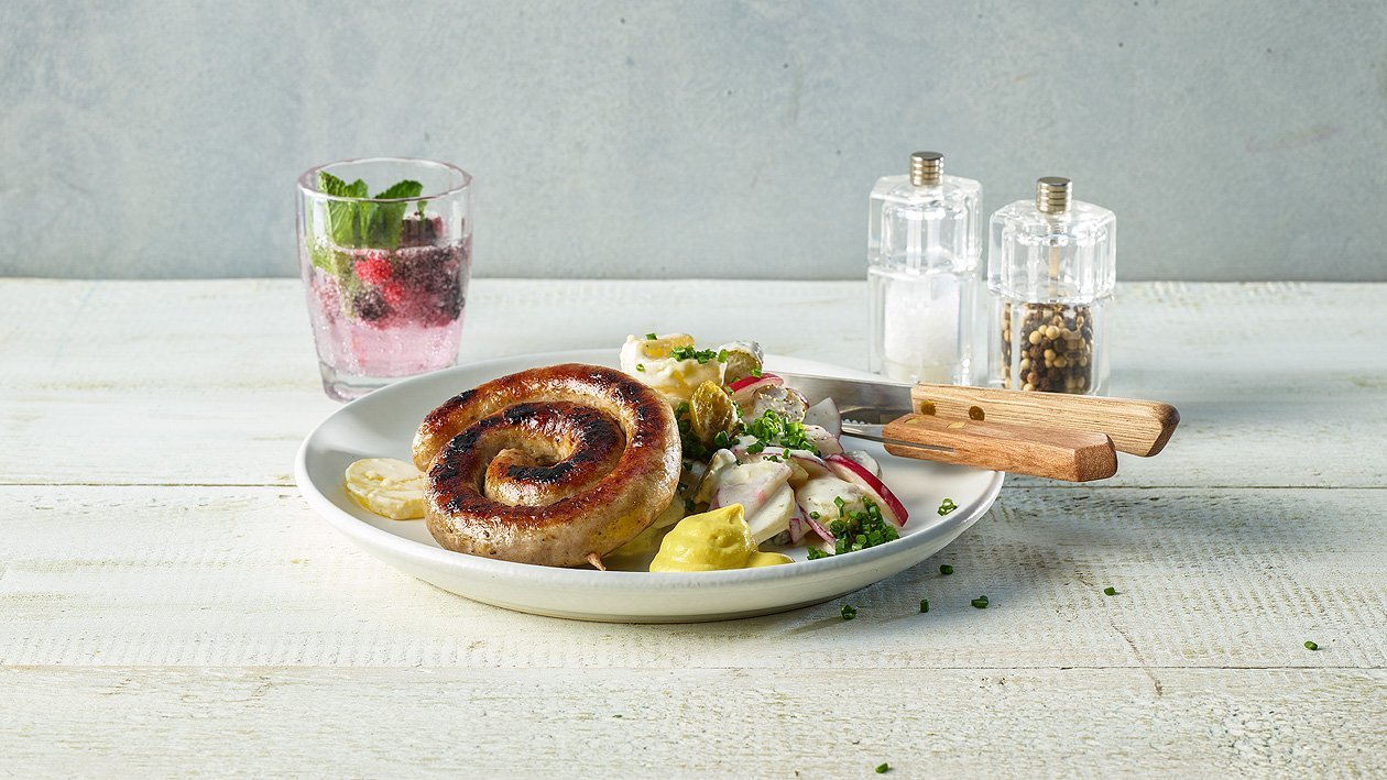 Tessiner Bratwurst mit Kartoffelsalat