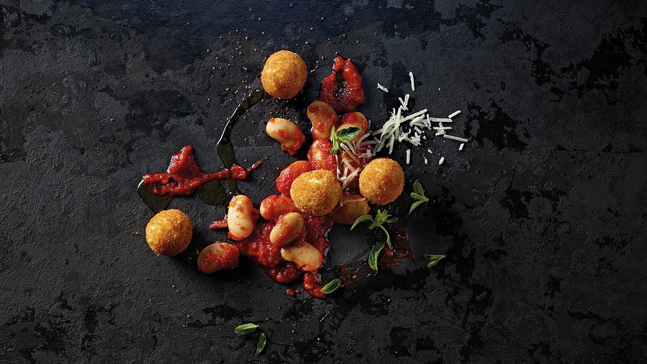 Arancini con ragout di fagioli Arancini con ragout di fagioli