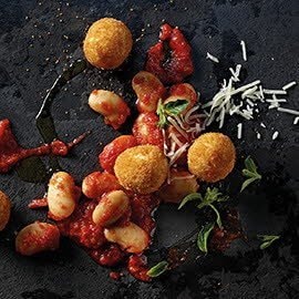 Arancini con ragout di fagioli