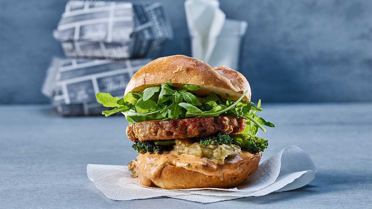 Burger aux légumes et harissa végane Burger aux légumes et harissa végane