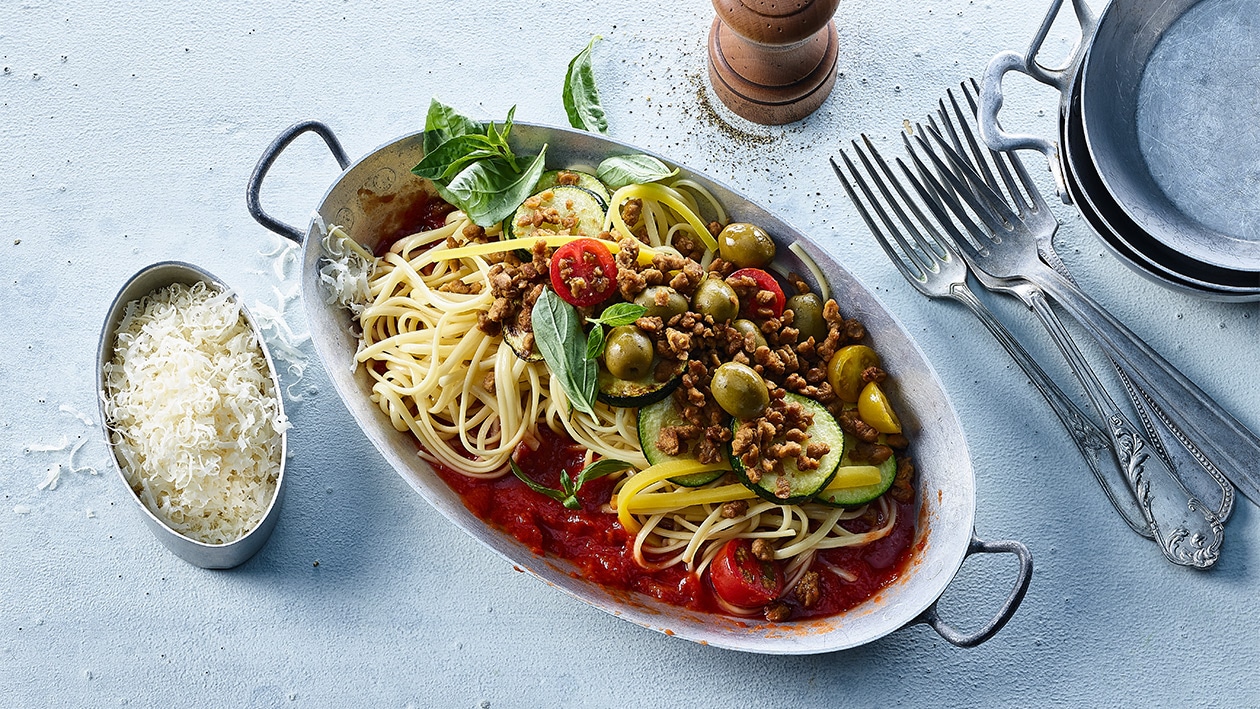 Linguine mit Gehacktem und Gemüse Linguine mit Gehacktem und Gemüse