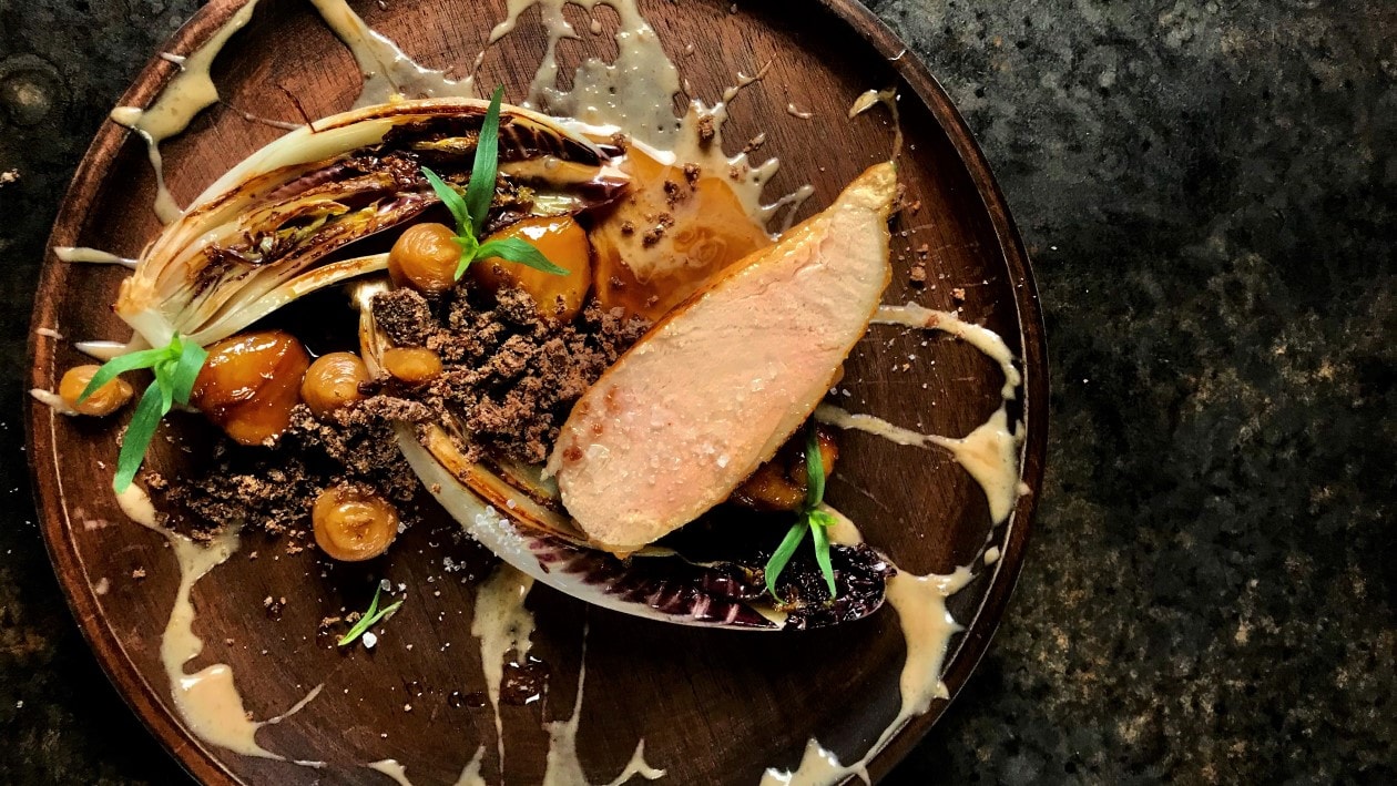 Poularde de maïs aux endives et sauce aux marrons Poularde de maïs aux endives et sauce aux marrons