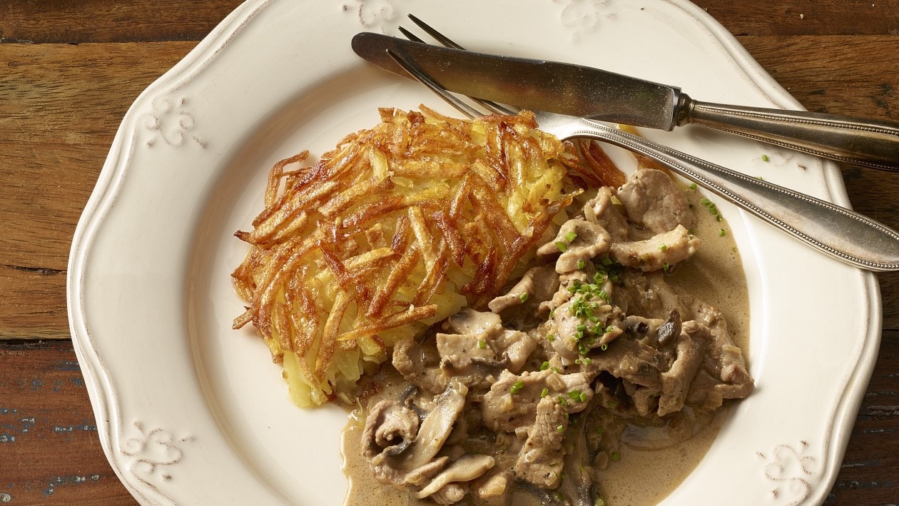 Emincé de veau à la zurichoise et rösti Emincé de veau à la zurichoise et rösti