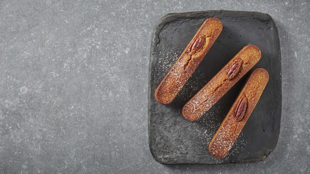Schwarztee-Pecan Financier Schwarztee-Pecan Financier