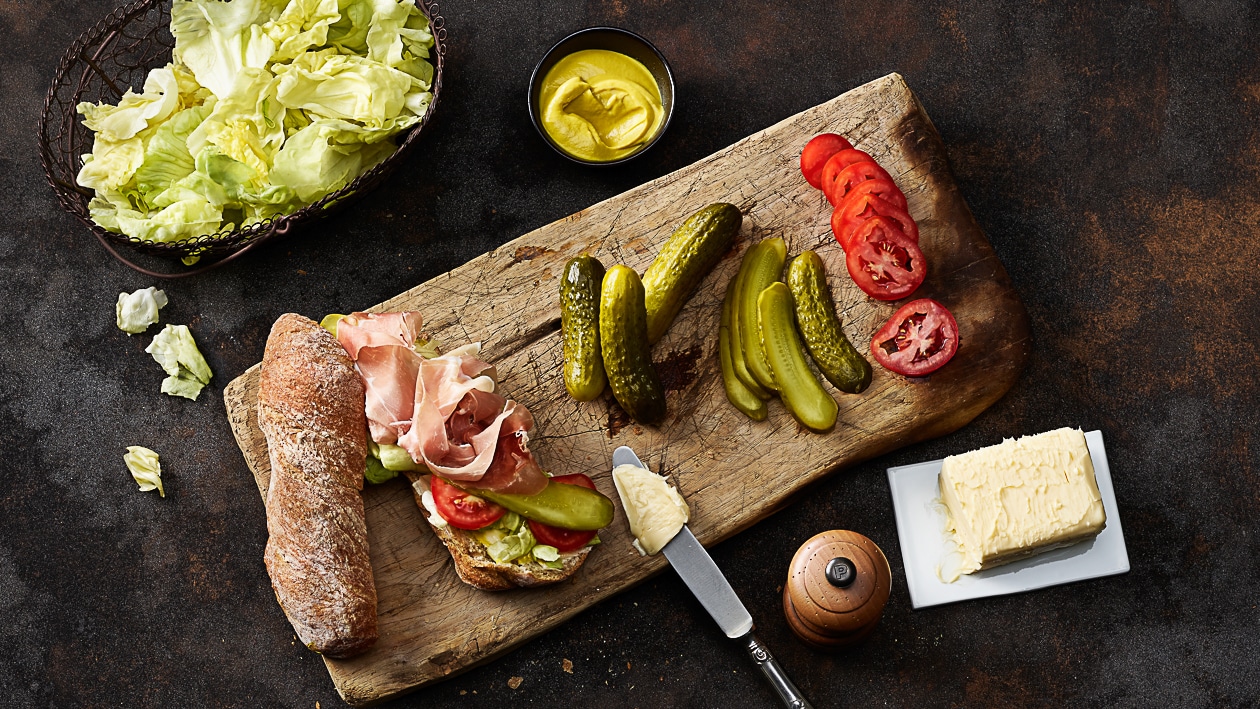 Sandwich au jambon cru –  