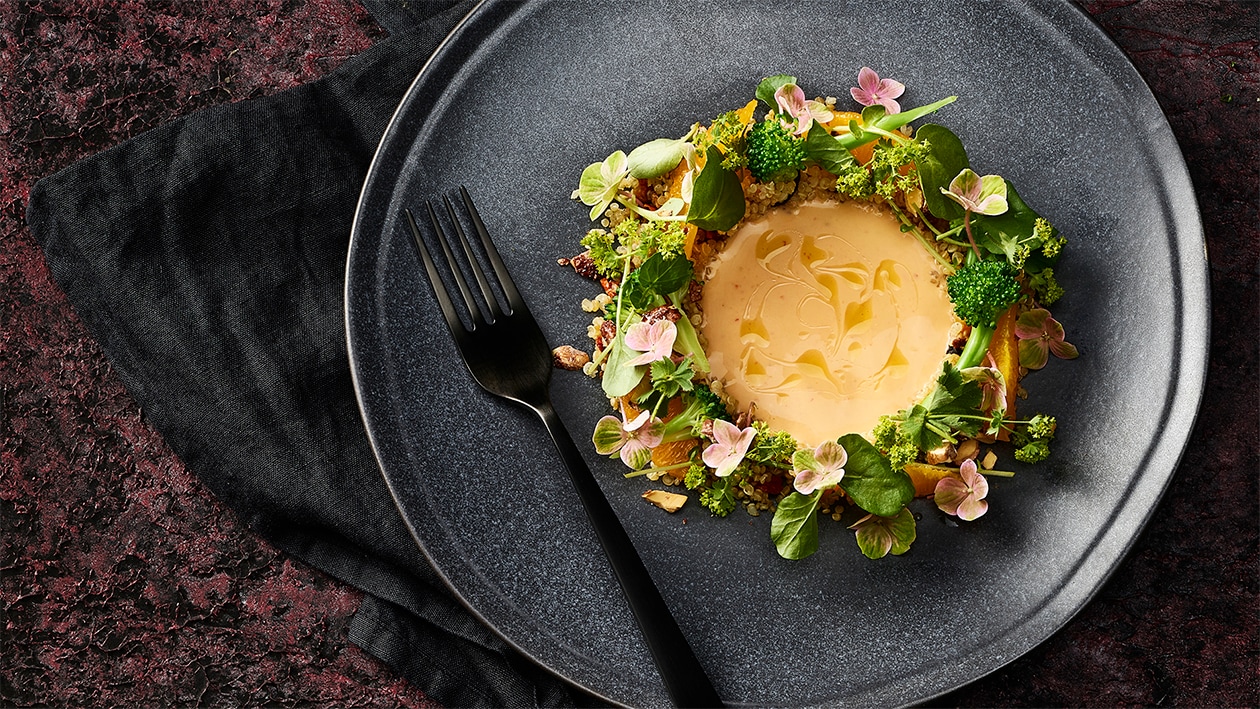 Broccoli-Rucola Salat mit Orange und Sesam-Honig-Dressing