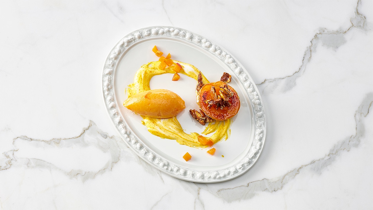 Karamellisierte Aprikose mit Safrancreme und Sorbet Karamellisierte Aprikose mit Safrancreme und Sorbet