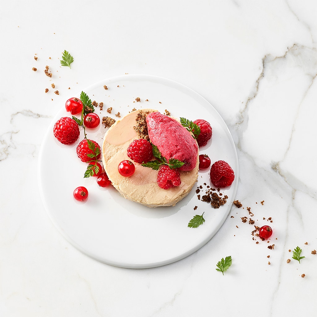 Terrine de foie gras de canard et sorbet framboises