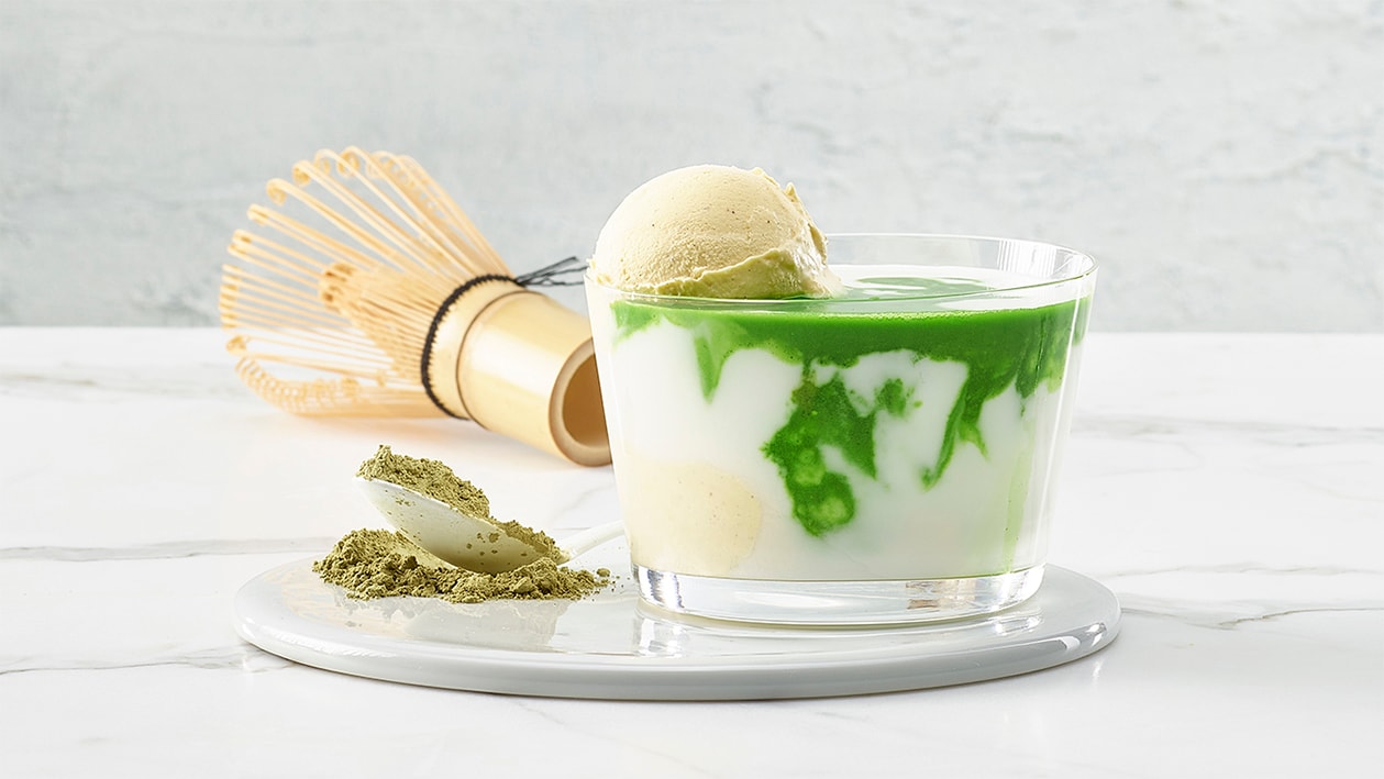Matcha-Ginger-Cocktail Matcha-Ginger-Cocktail