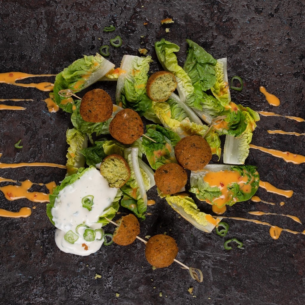 Falafels sur coeur de laitue au dressing thousand islands