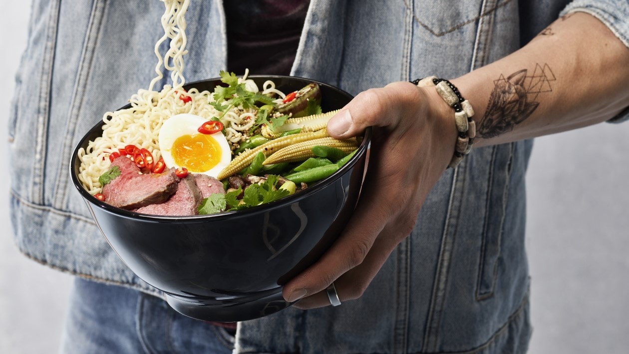 Soupe de nouilles ramen à emporter