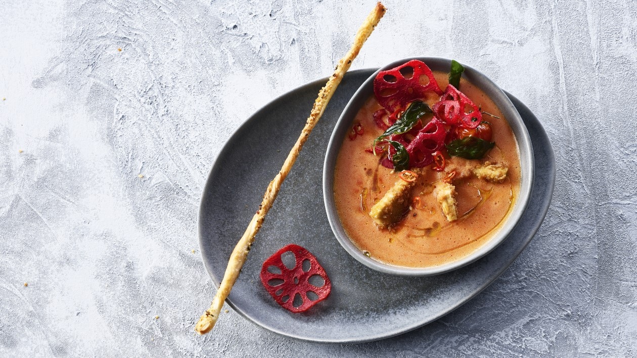 Rote Linsensuppe mit Lotuswurzel Rote Linsensuppe mit Lotuswurzel