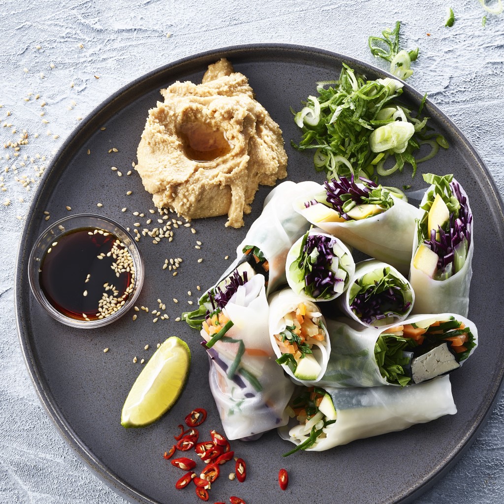 Roulades d'été aux haricots de Soissons, cacahuètes et houmous