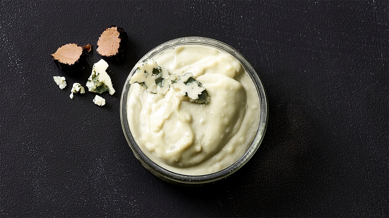 Mayonnaise à l'huile de truffes et fromage bleu Mayonnaise à l'huile de truffes et fromage bleu