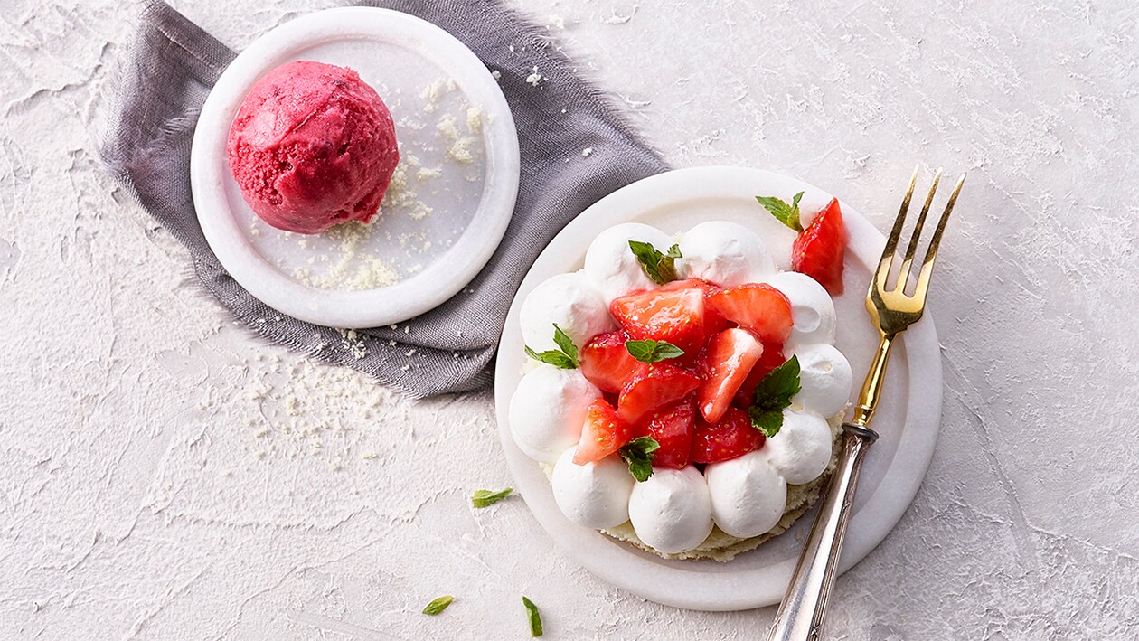 Erdbeertörtchen mit Zitronenquark Erdbeertörtchen mit Zitronenquark