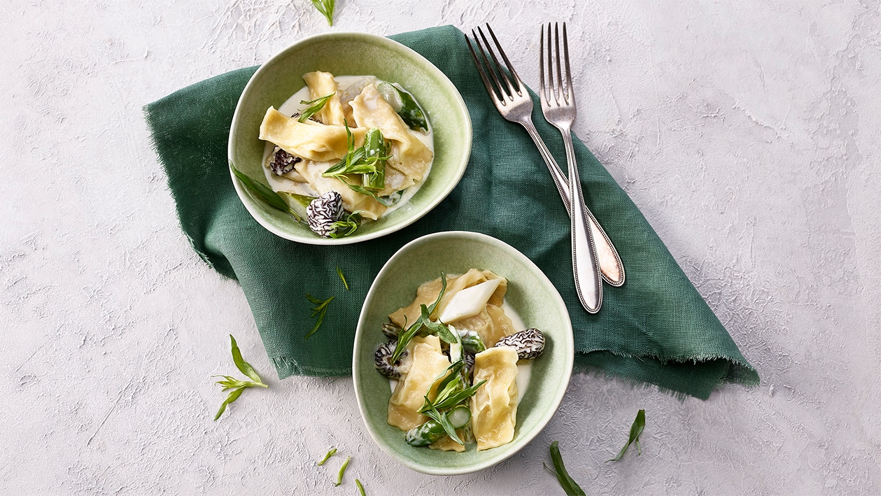 Spargelravioli mit Morcheln Spargelravioli mit Morcheln