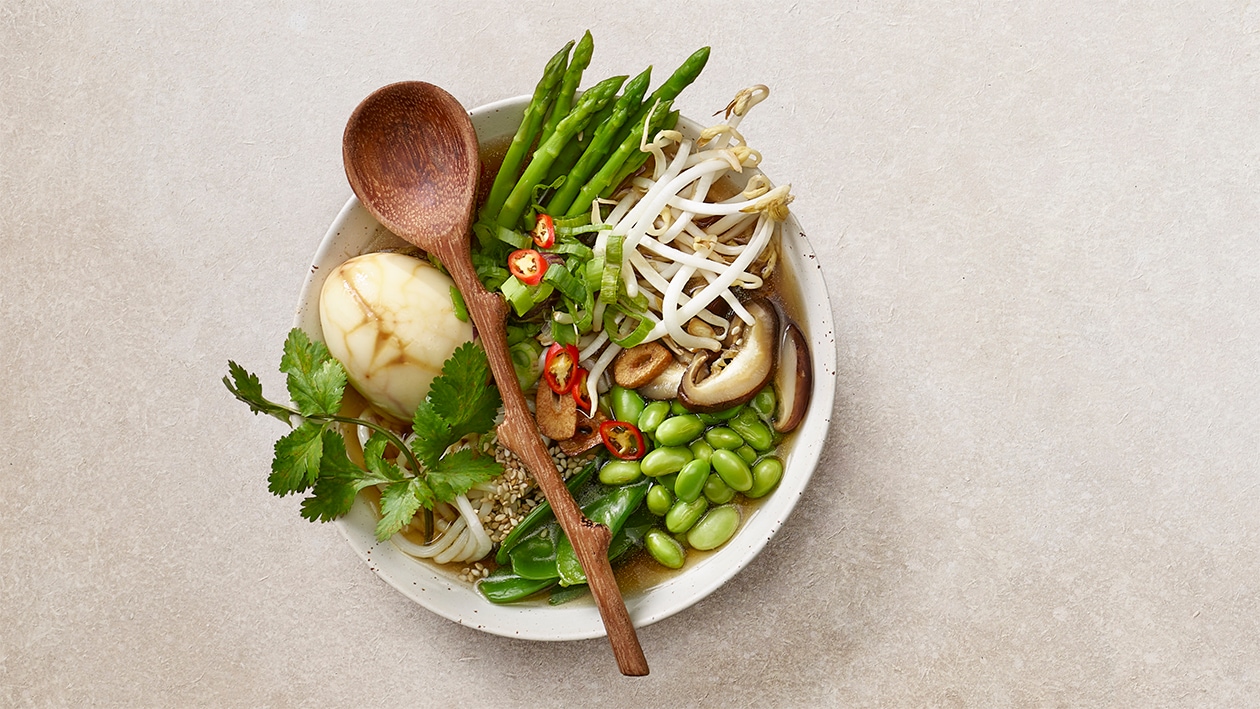 Ramensuppe mit Gewürz-Ei –  