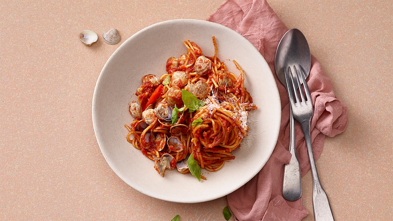 Spaghetti à la tomate aux palourdes –  