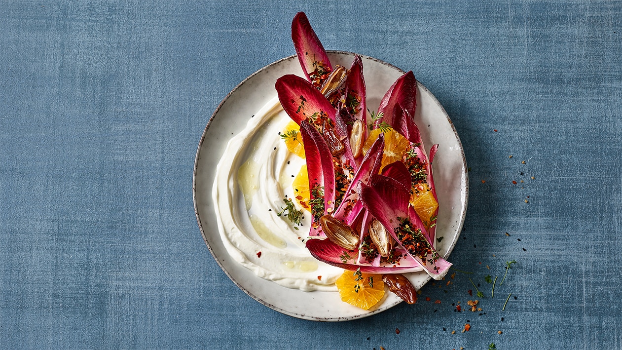 Rosso Salat mit Ziegenfrischkäse und Zitrus Vinaigrette