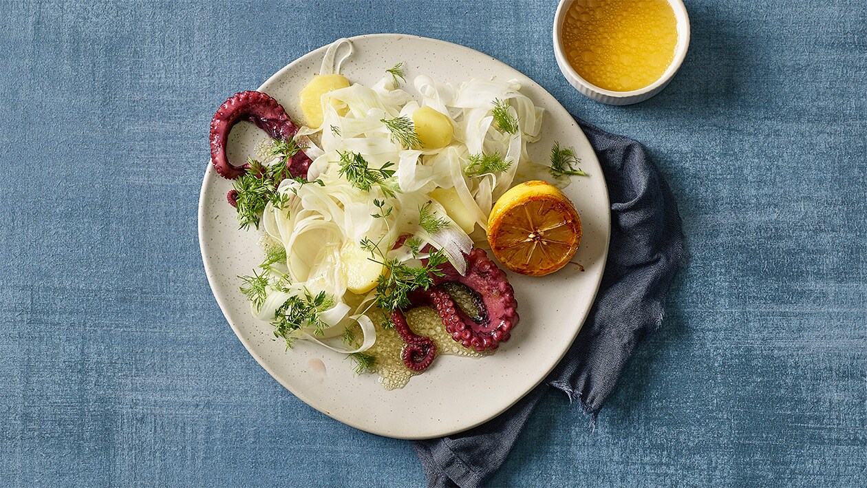 Tintenfischsalat mit Fenchel, Kartoffeln und Zitrus Vinaigrette –  