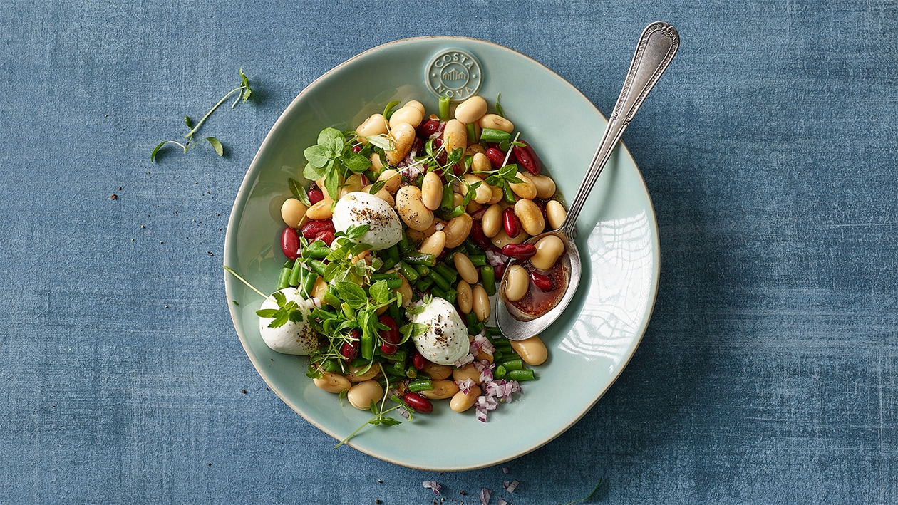 Salade de haricots et mozzarella di bufala à la vinaigrette balsamique Salade de haricots et mozzarella di bufala à la vinaigrette balsamique