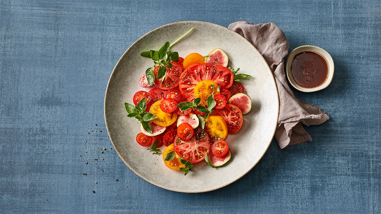 Salade estivale de tomates à la vinaigrette balsamique
