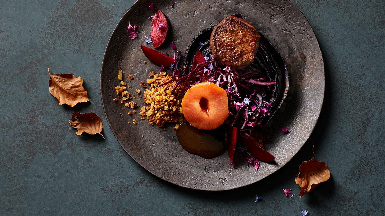 Rehmedaillon mit Marroni-Maluns und Rotkohl –  