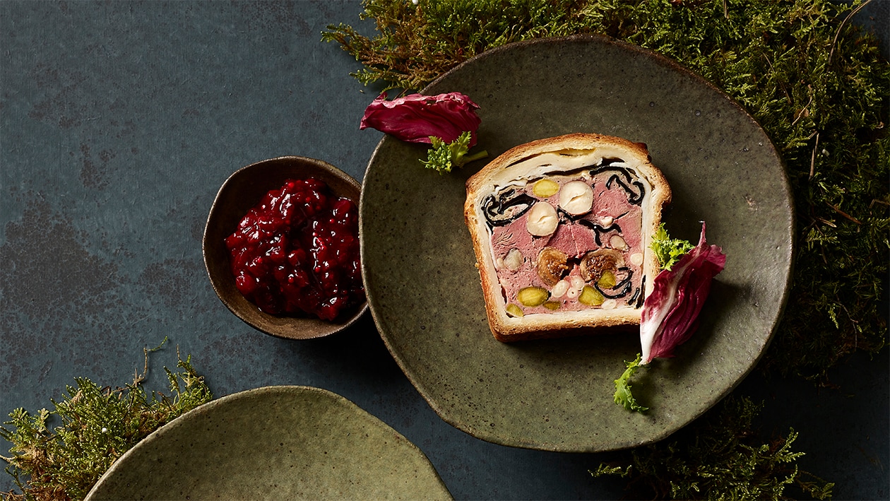 Wildpastete mit Preiselbeer-Chutney –  