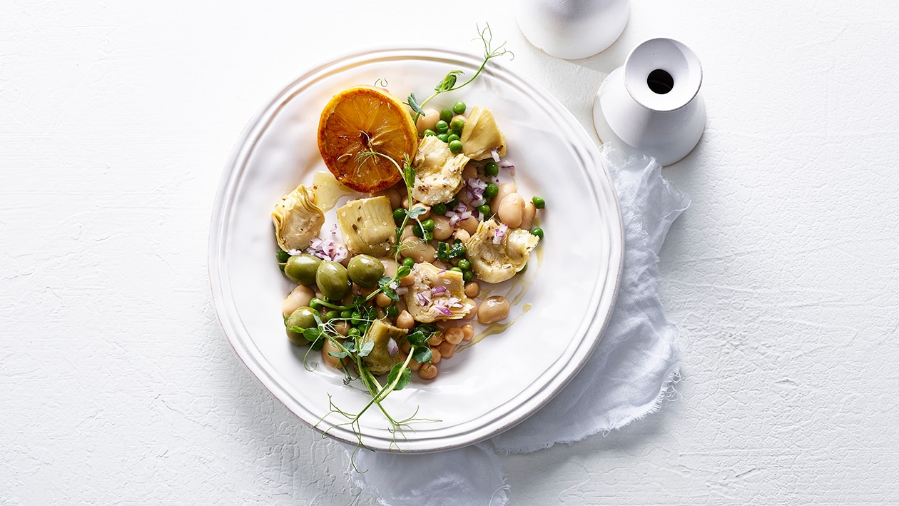 Salade d'artichauts aux haricots, olives et balsamique clair –  