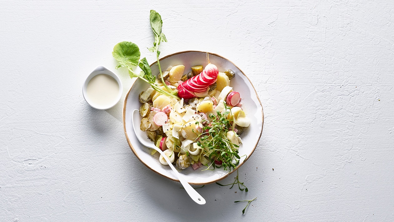 Kartoffelsalat mit knackigen Radieschen und Kresse –  