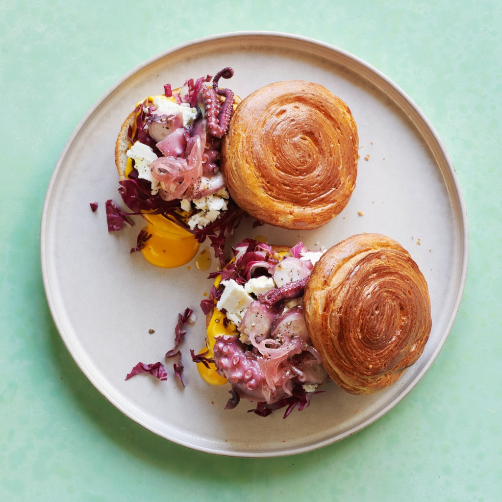 Purple Pulpo Poppy Burger