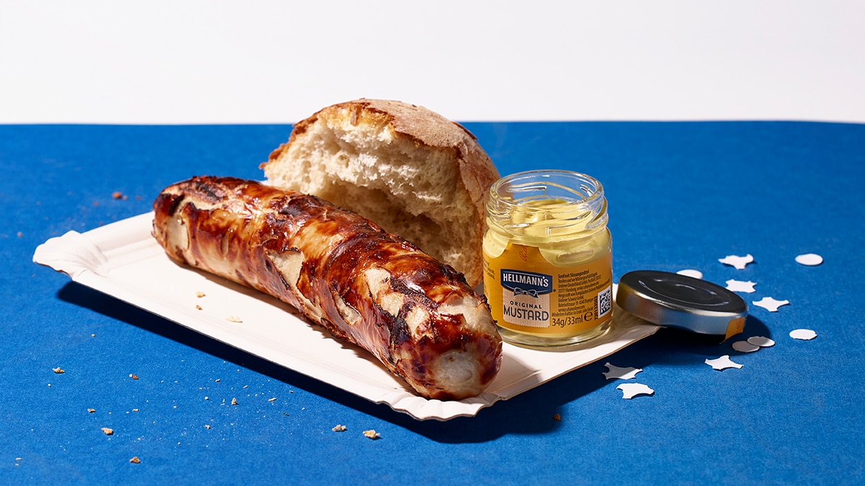 Bratwurst mit Bürli und Senf –  