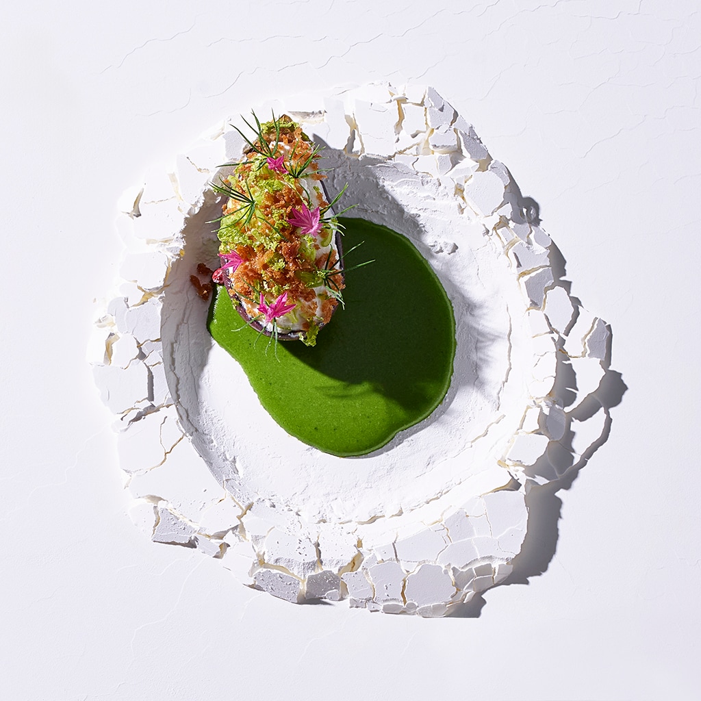 Grillierte Mini Aubergine mit creamy Rucola-Sauce