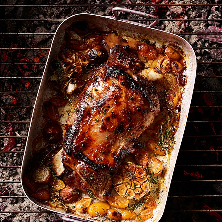 Gebratene Lammschulter mit Kumquats und Harissa