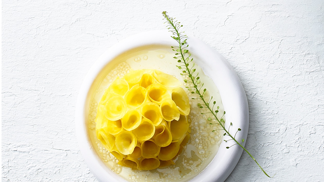 Mousse de truite et betteraves jaunes marinées
