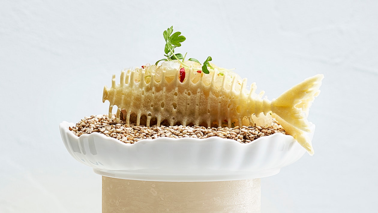 Tartare de sandre au gingembre et chili