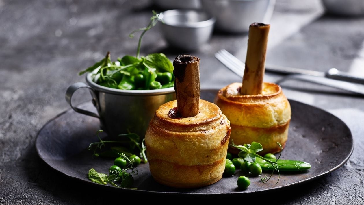 Petits pâtés de jarret d’agneau avec légumes de printemps –  